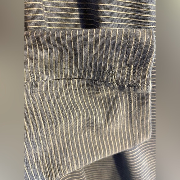 Under Armour Women's Heat Gear 1/4 Zip Pullover Loose Blue Striped Size Small - Picture 7 of 7